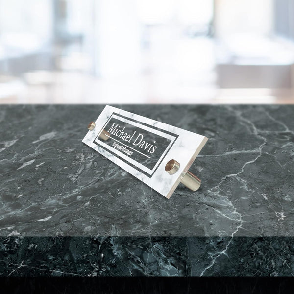 VWAQ Personalized Name Plate for Wall Clear Acrylic Glass White Marb